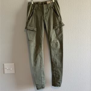 Rag & Bone Olive Green Cargo Pants with Zipper Pockets size 25